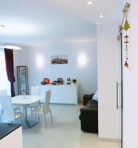 Modern & Strategic Siena