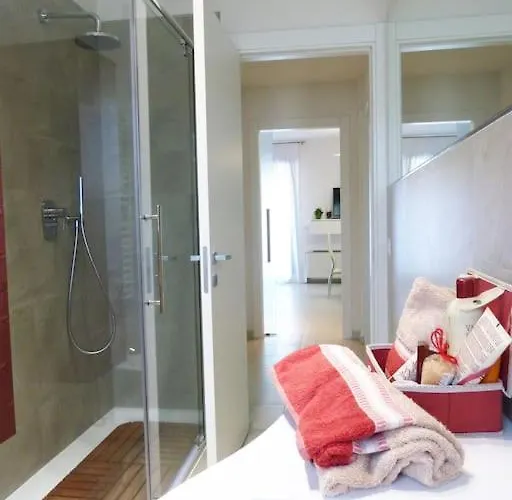 Modern & Strategic *